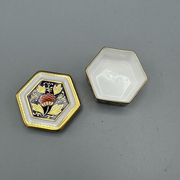 Vtg Royal Crown Derby English Bone China Hexagon Lidded Trinket Box A1298 Imari - Picture 2 of 13